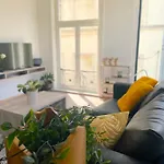 In The Heart Of With Fantastic Views Apartman