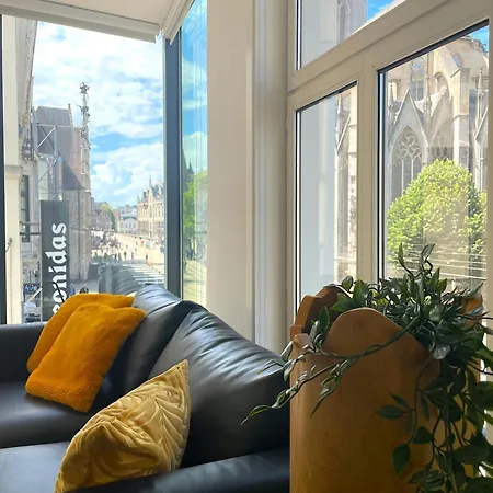 In The Heart Of With Fantastic Views * גנט